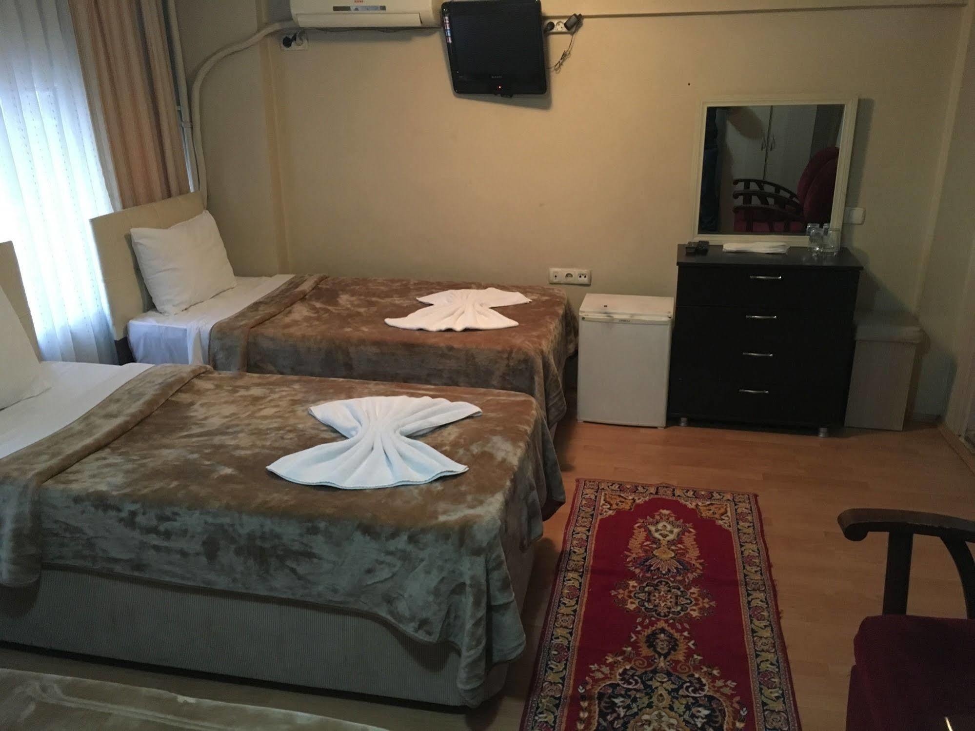 Oeruen Hotel イスタンブール エクステリア 写真