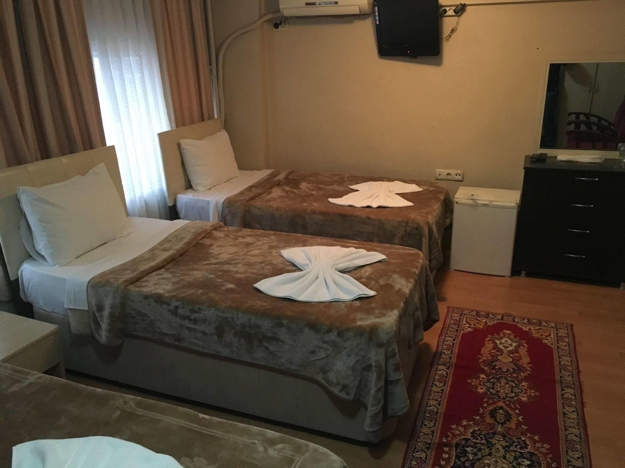Oeruen Hotel イスタンブール エクステリア 写真