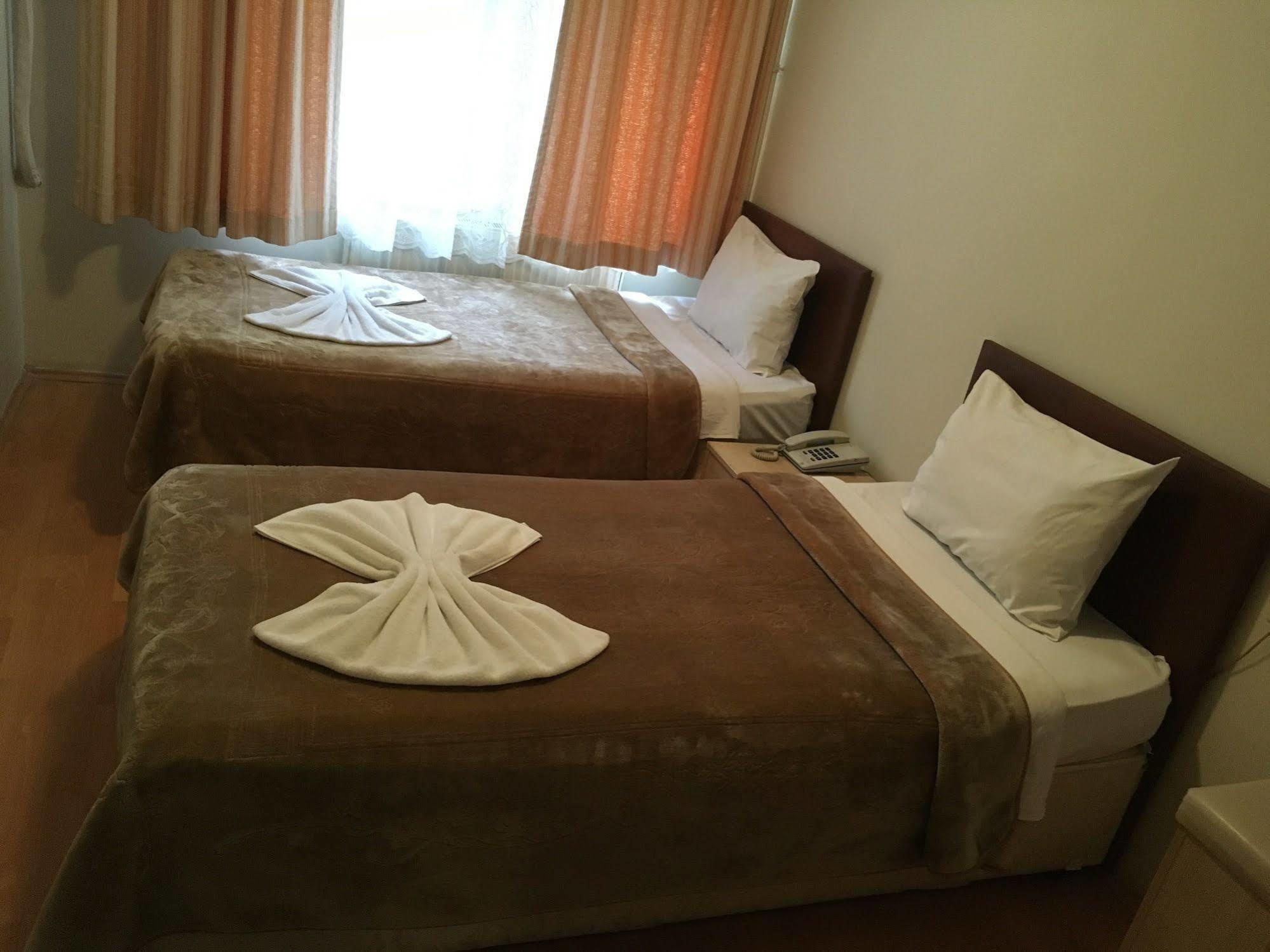 Oeruen Hotel イスタンブール エクステリア 写真